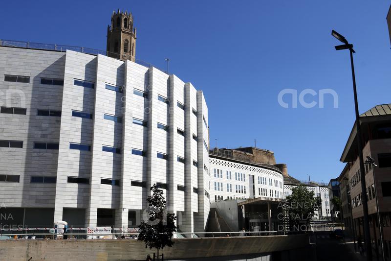 S'enfronta a 11 anys de presó per calar foc al pis de la parella després que ella li demanés deixar la relació