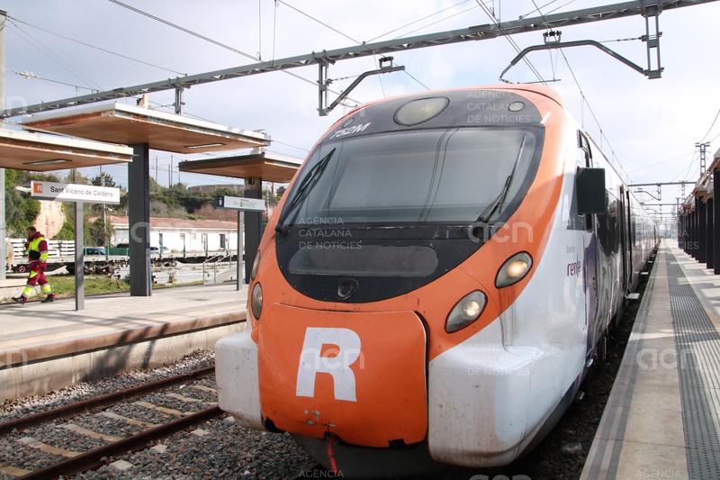 Retards que poden superar els 45 minuts a l’R13, l’R14, l’R15, l’R16 i l’R17 per una incidència entre Sitges i Garraf