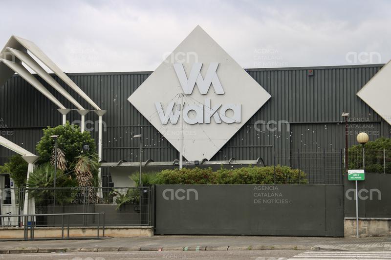 La discoteca Waka manté la programació de sessions i espectacles tot i la suspensió de llicència de l'Ajuntament