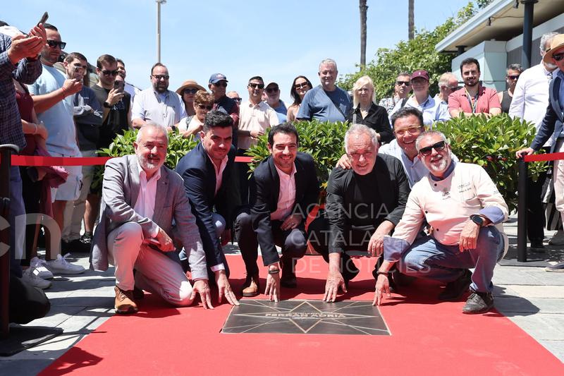 Inaugurada l'estrella de Ferran Adrià al passeig de les Estrelles de Castelldefels