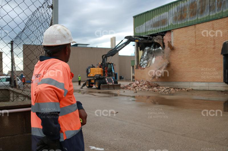 Reconstruir l'escorxador de Tortosa destruït per un incendi costarà més de 3 milions d'euros