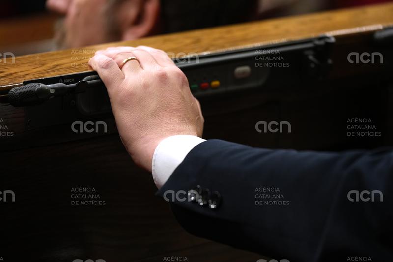 El Parlament valida prorrogar les concessions d’autobusos i que el 75% de la flota sigui descarbonitzada el 2029