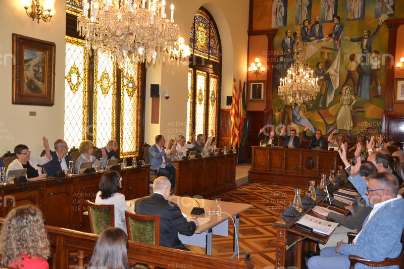 La Diputació de Lleida facilita a ajuntaments i consells comarcals la contractació d'inspectors sanitaris de comerços