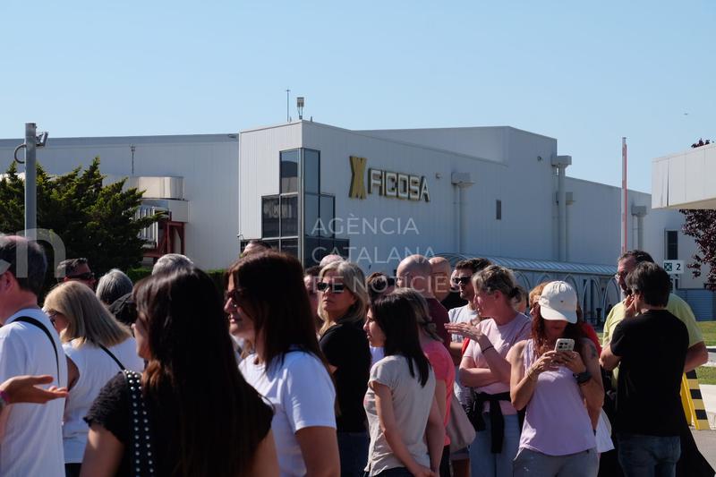 Els treballadors de Ficosa es declaren en vaga contra un ERO “inadmissible” i aturen la planta de Viladecavalls