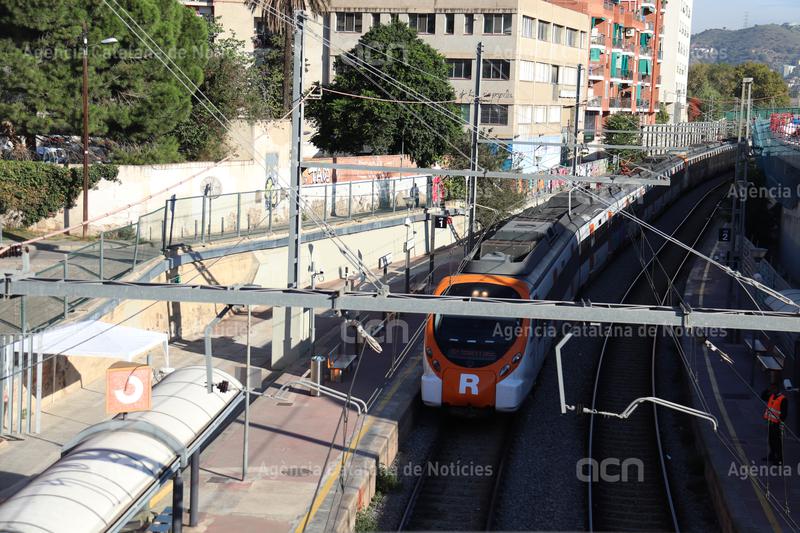 Usuaris de l'R11 impulsen una campanya per exigir la gratuïtat de Rodalies fins que millori el servei