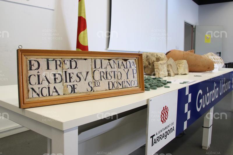 Recuperen unes 300 peces amb valor patrimonial de Tarragona d'un arqueòleg que les tenia a casa seva
