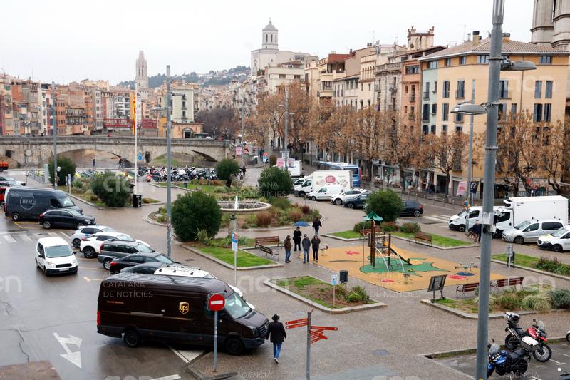 Girona reduirà el trànsit a la plaça Catalunya amb restriccions i la instal·lació d'una càmera de control d'accés