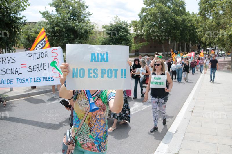 La plantilla de l'ajuntament de Cambrils es planta per denunciar la falta de personal i l'impagament d'endarreriments