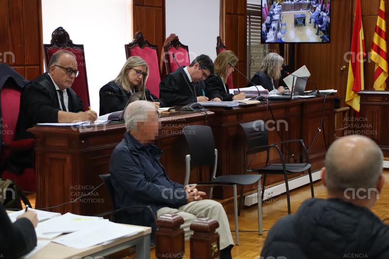 La consellera de Salut declara que Manté va impulsar una empresa per subrogar l'activitat radiològica del grup Innova