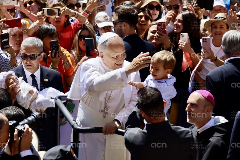 El Papa encomana a la Moreneta la missió de l'Església en un món que "clama demanant justícia i pau"