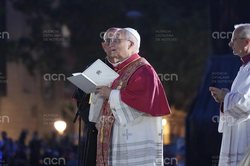 El Papa beneeix la torre de Jesús de la Sagrada Família, l'església catòlica més alta del món