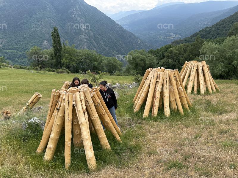 Tot preparat al Pirineu per donar el tret de sortida al calendari de la festa de les falles