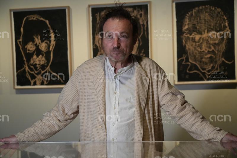 Miquel Barceló protagonitza una nova mostra que recull una trentena de gravats fets a Barcelona