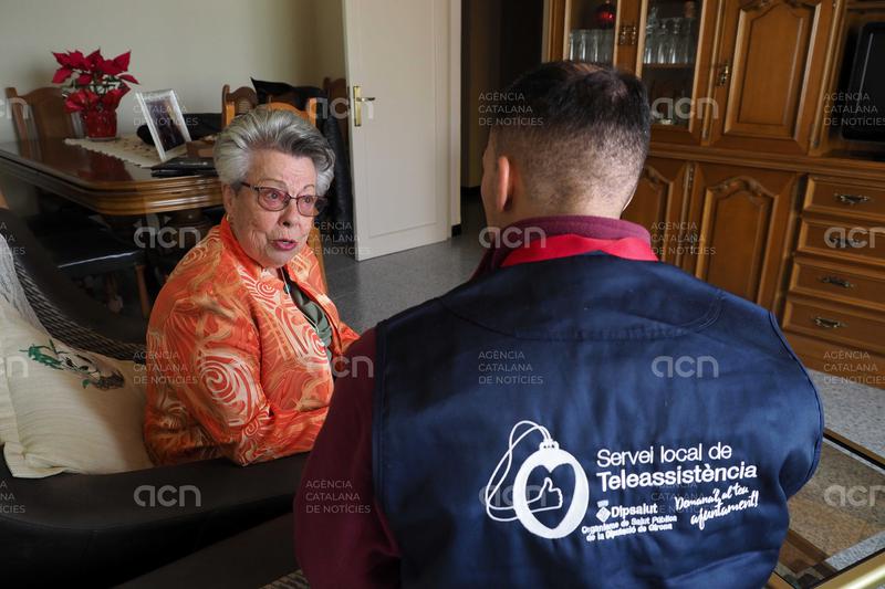 El servei de teleassistència de la Diputació de Girona detecta 43 casos de maltractament a persones grans el darrer any