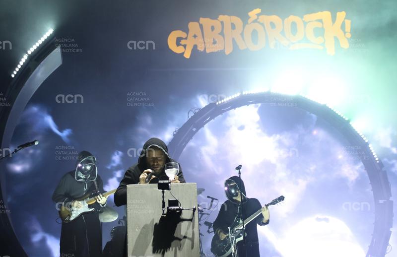 Oques Grasses desferma l'eufòria al Cabró Rock en l'últim concert abans del comiat definitiu a l'Estadi Olímpic
