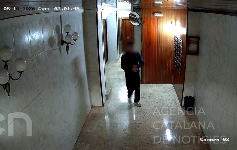 Detenen un lladre multireincident per assaltar de matinada l'habitatge de dones grans i vulnerables a Sant Andreu
