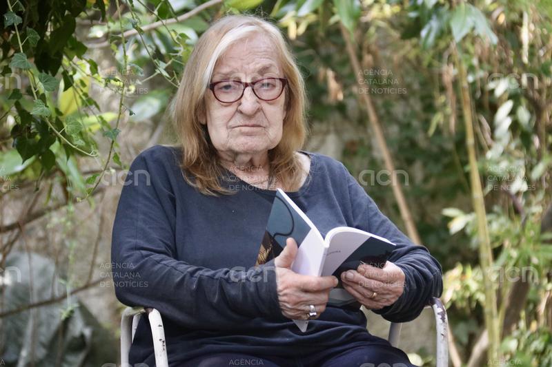 Marta Pessarrodona publica 'Re(visions)', un recull de poemes íntims i retrospectius: "Soc una escriptora sense futur"