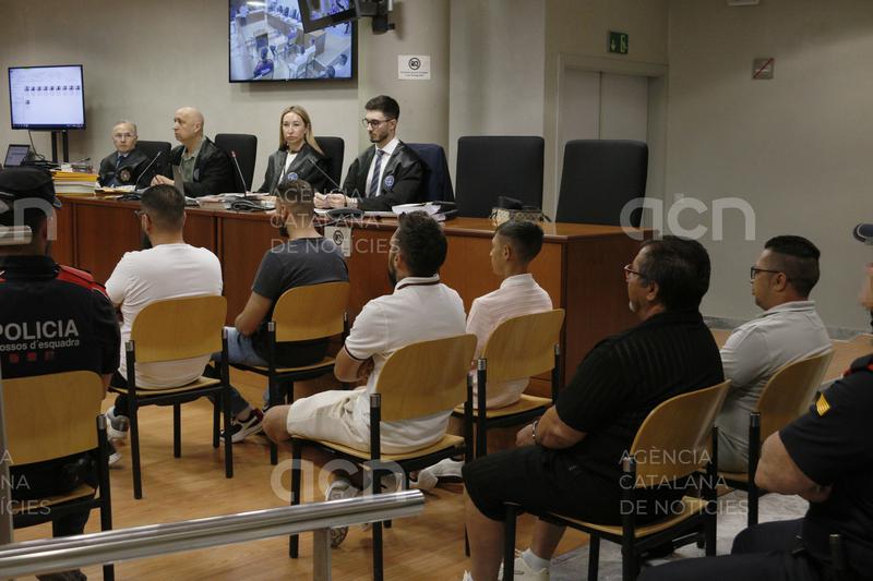 Un dels acusats del crim de Mollerussa va confessar a un metge que creia haver apunyalat un client del bar