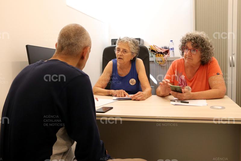 L’entitat Arrels comença l’enquesta a persones sense llar per aflorar-ne la realitat i les necessitats a Barcelona
