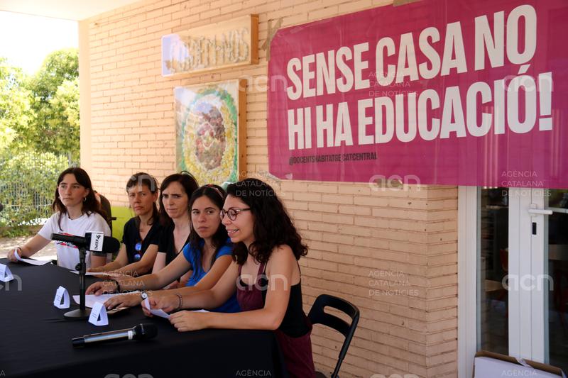 Convoquen vaga educativa el 23 de setembre per donar suport als alumnes afectats pel desnonament del bloc 8 de Manresa 