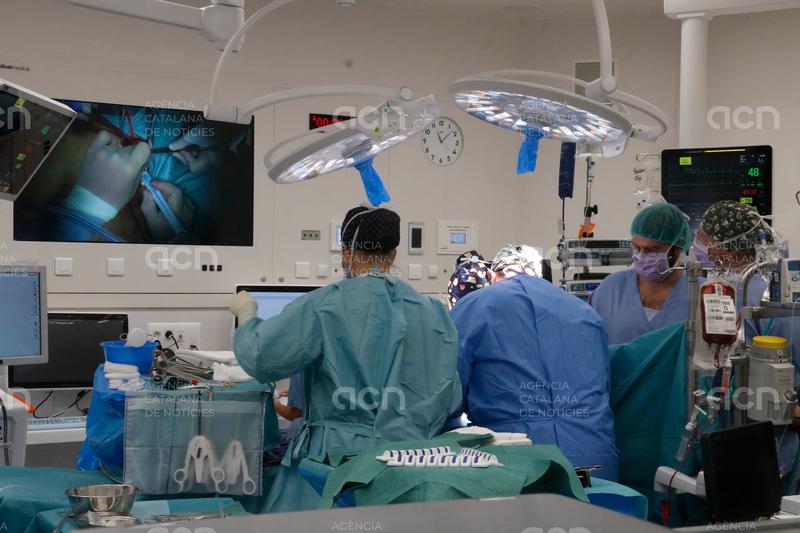 L'Hospital Trueta de Girona estrena el nou bloc quirúrgic amb sis sales amb equipament d'última generació