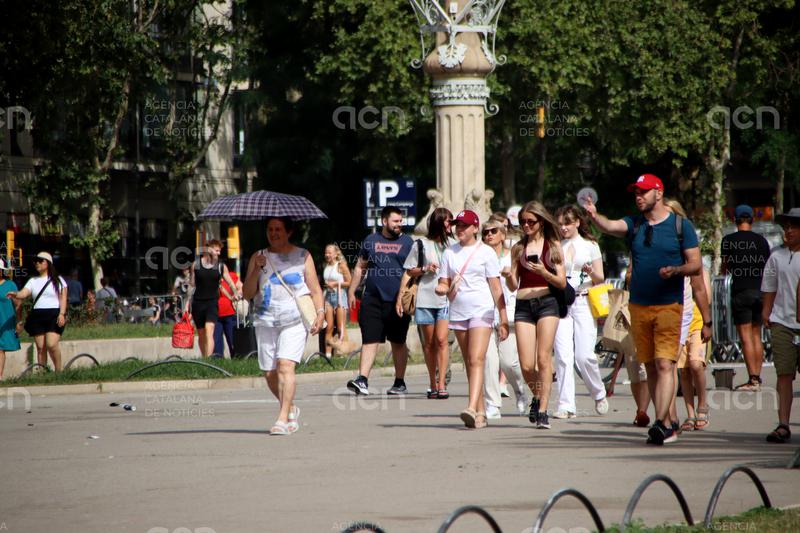 Menys del 40% de les llars de renda baixa de Barcelona tenen aire condicionat, pel 72% de les de renda alta