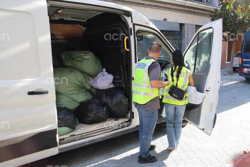 L'operatiu policial contra el top manta a Salou, Reus i Badalona del 17 de juny va acabar amb 28 detinguts