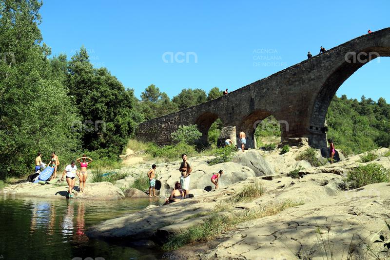 La vigilància del bany i l'accés a la riera de Merlès es replica a la Baells i punts del Llobregat aquest estiu