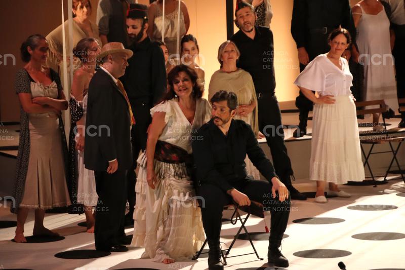 La producció tarragonina de l'òpera 'Carmen' obre el Festival Camp de Mart amb ovació del públic