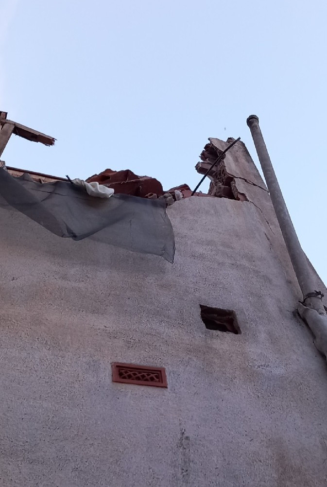 Un ferit greu i un menys greu en esfondrar-se part del forjat d'una segona planta a la Bisbal d'Empordà