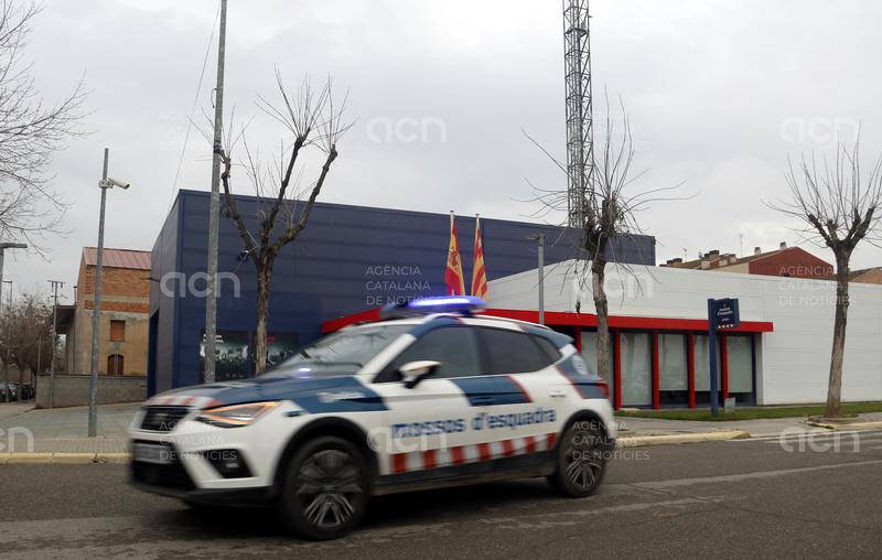 Detingut un home acusat d'estafar una parella vulnerable amb el fals lloguer d'un pis a Golmés