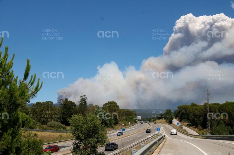 Reobren la C-66 i mantenen tallats trams de la GI-660 i de la GIV-6612 per l'incendi de la Bisbal