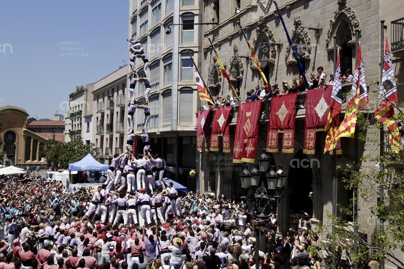 Minyons emmanilla la Festa Major i s'estrena en la gamma extra aquesta temporada
