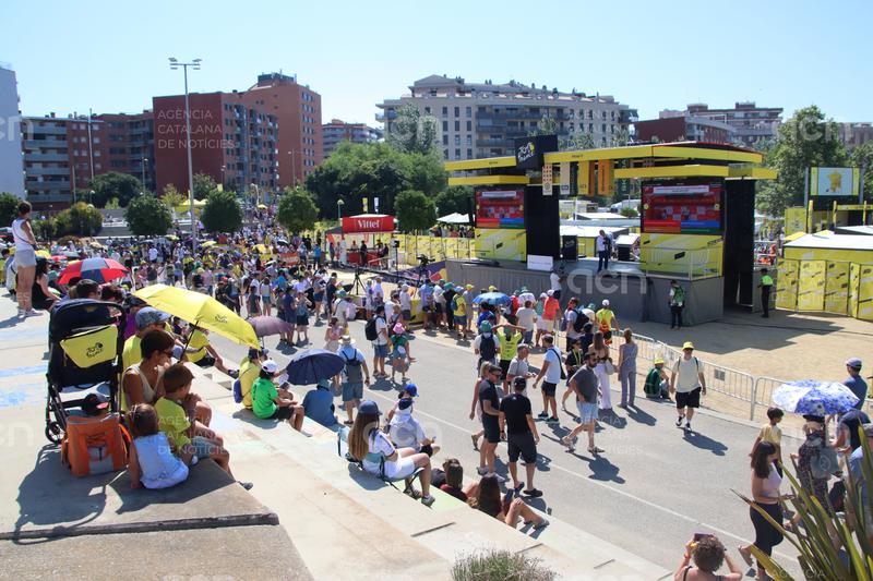 Arrenca la segona etapa del Tour de França des del centre de Tarragona