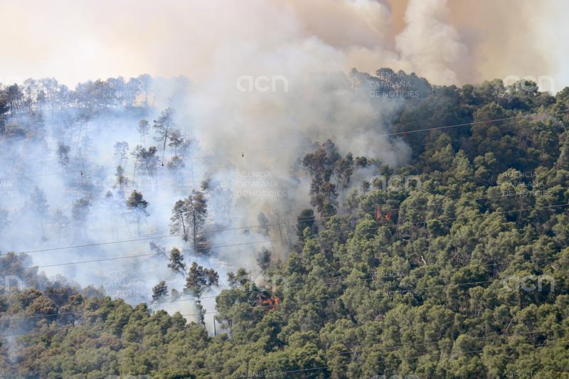 Tretze ferits atesos pel SEM als incendis de Sentmenat i l'Anoia, dels quals un de menys greu i dotze de lleus