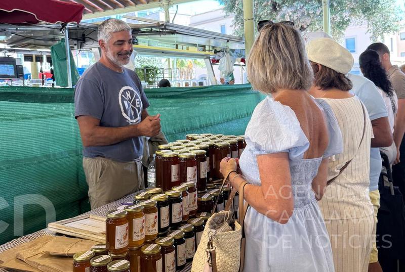 Figueres expulsa del mercat de verdura una parada que havia comès nou infraccions i acumulava 10.000 euros en sancions