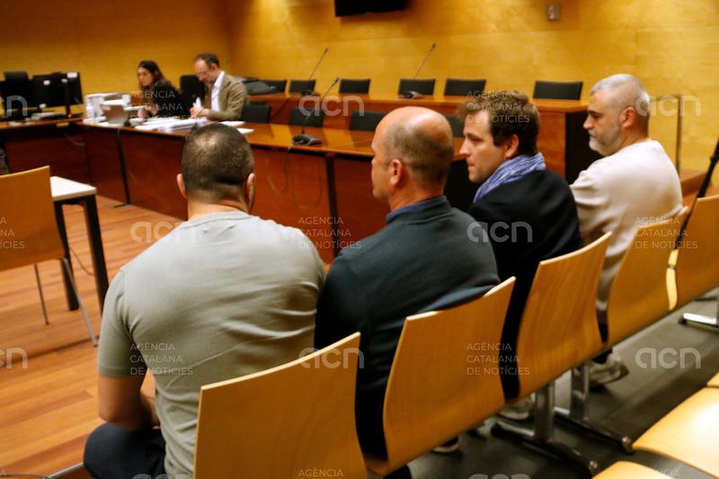 Absolen l'alcalde de Vidreres, l'inspector i els dos agents dels suposats nomenaments irregulars a la Policia Local