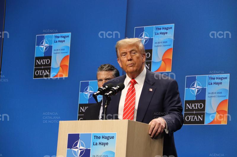 Trump diu que Groenlàndia hauria d'estar "controlada" pels Estats Units i amenaça de retirar totes les tropes d'Europa