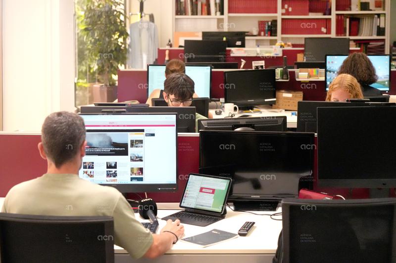 La llei de l’ACN preveu la seva desgovernamentalització i dotar-la d’estabilitat financera