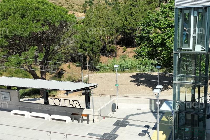 Adif acaba la remodelació de les estacions de Celrà, Sant Jordi Desvalls, Vilajuïga i Colera que han costat 15 milions