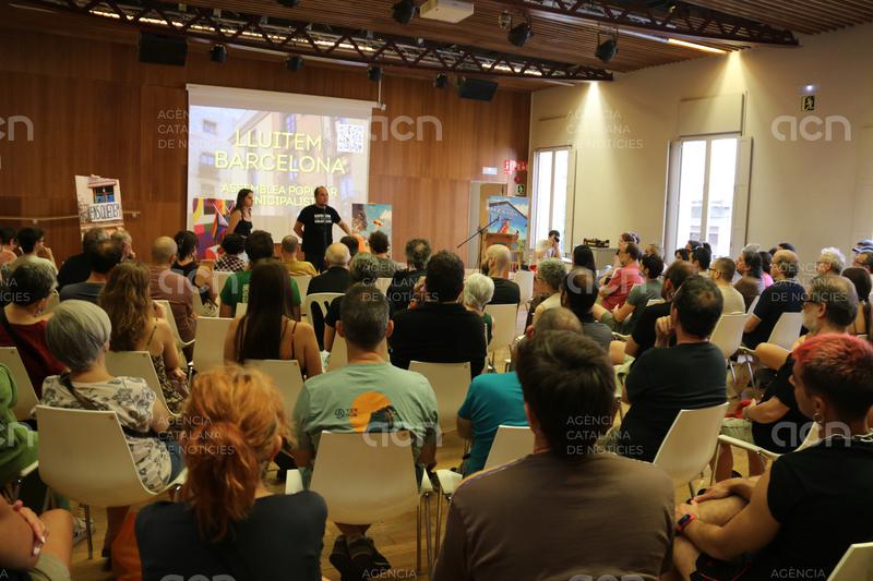 La CUP fa el primer pas per impulsar una candidatura àmplia a les municipals de Barcelona
