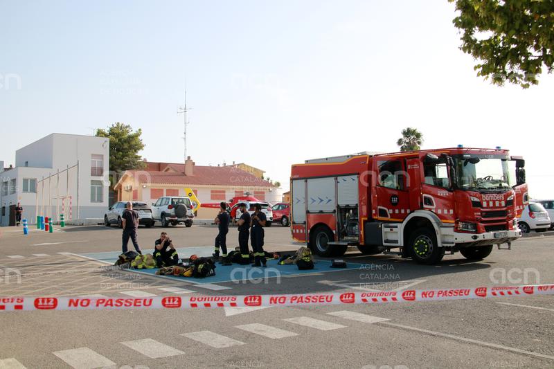 Els Bombers confien que podran donar per controlat demà al matí el foc d'Aiguamúrcia, que ha cremat 154 hectàrees