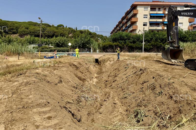 Restablerta la circulació de l'R1 entre Arenys de Mar i Canet de Mar, tallada una estona per una fuita de gas propera