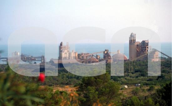 Cemex rep 200 milions d'euros del PERTE per "accelerar" la descarbonització de la planta d'Alcanar 