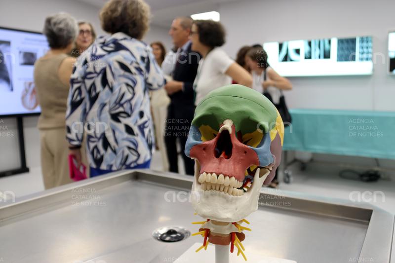 La sala de disseccions de Medicina de la UdL duplica la capacitat