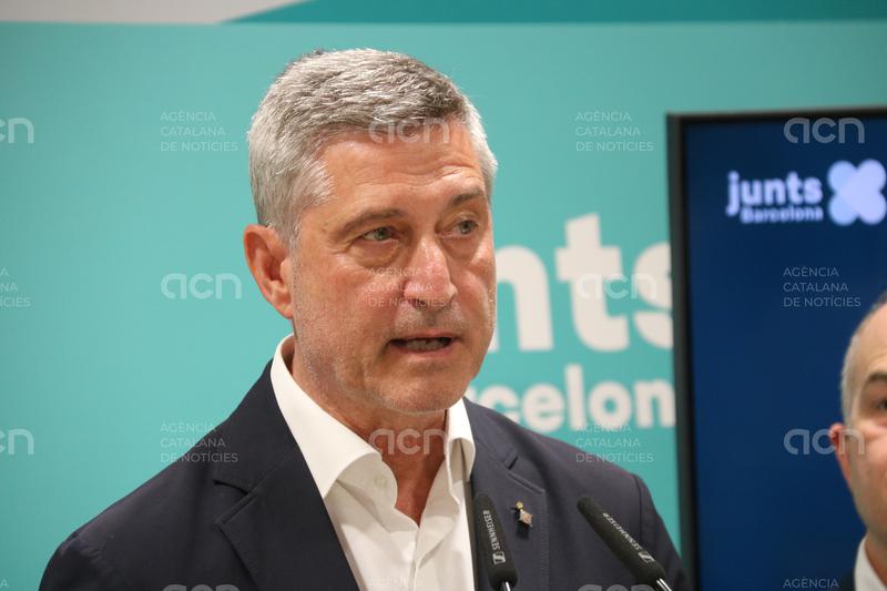 Junts denuncia que ni Govern ni Ajuntament "fan res" per solucionar la vida dels veïns afectats per l'esvoranc de l'L9