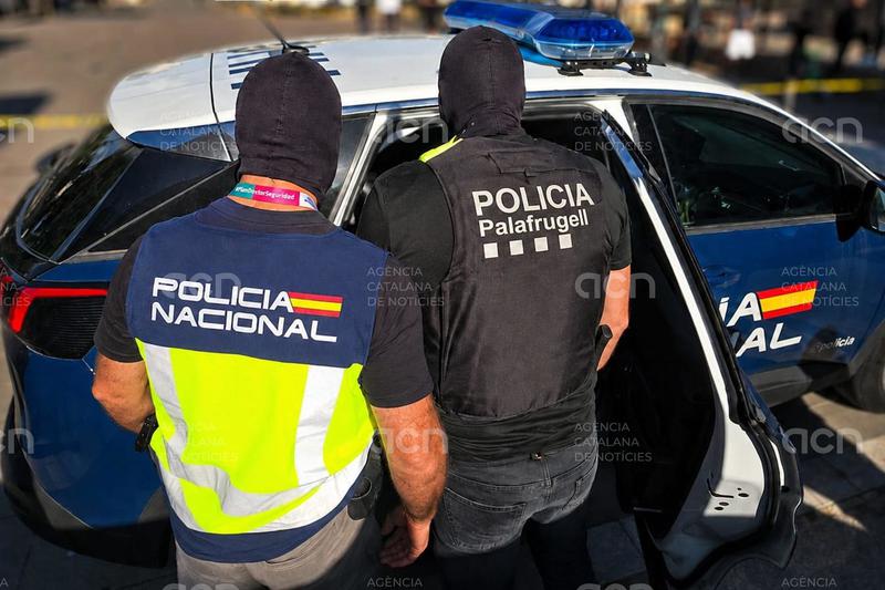 Tres detinguts per afavorir la immigració irregular a través de parelles de fet fraudulentes a Palafrugell