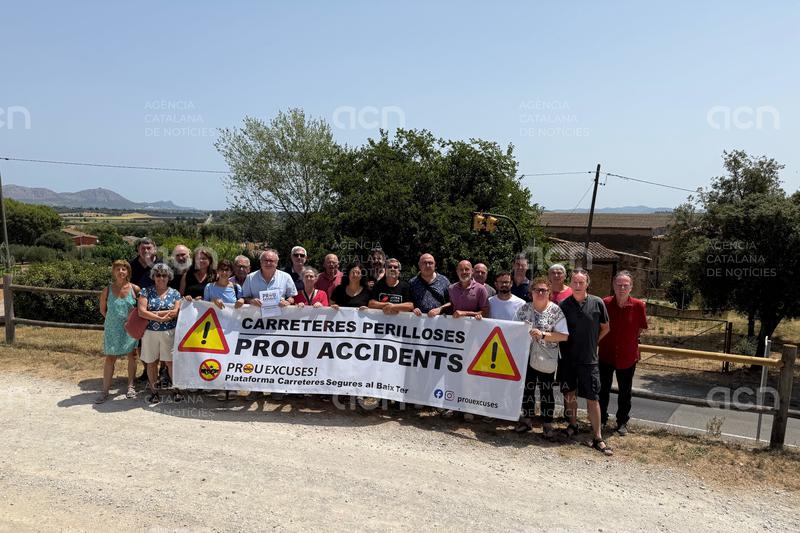 Veïns i alcaldes del Baix Ter demanen a Territori que es creï una comissió de seguiment per la millora de les carreteres