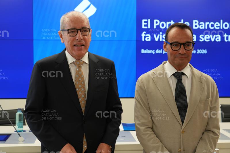 El Port augmenta un 3,5% els tràfics en el primer semestre tot i el context geopolític però exporta menys contenidors