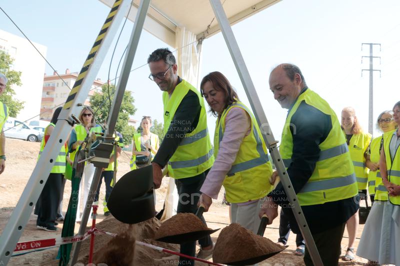 Col·loquen la primera pedra del futur centre operatiu del Tramvia del Camp de Tarragona